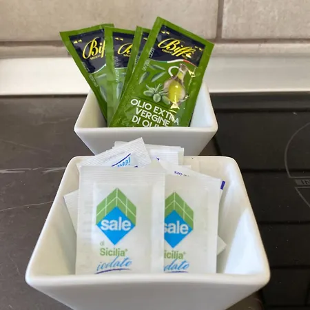 La Casetta- Bilocale Con Giardino Privato * تيرني